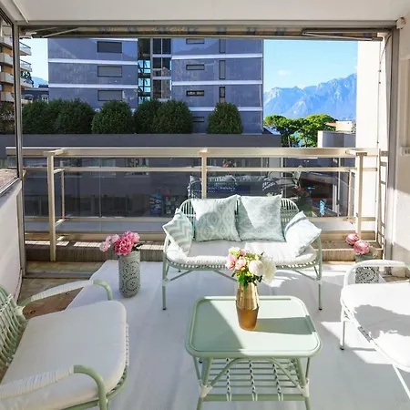 ☆ | Terrace & Private Parking ☆ Apartment Montreux