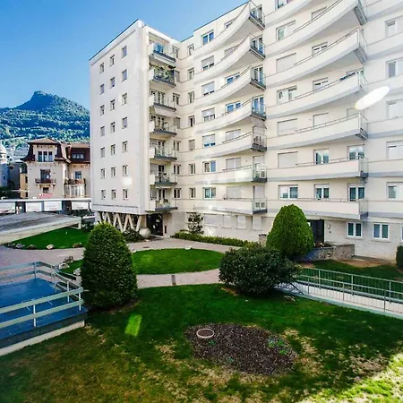 ☆ | Terrace & Private Parking ☆ Apartment